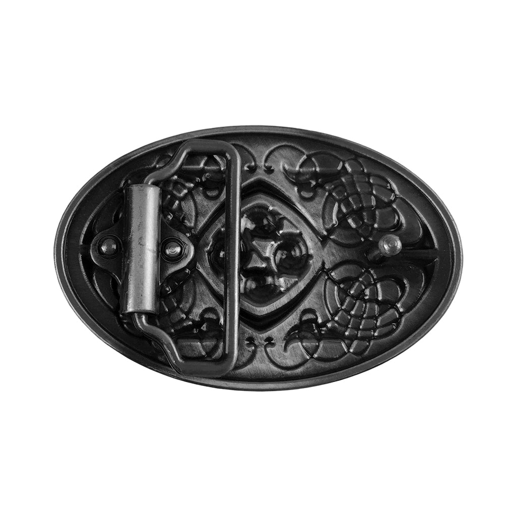 Ovalt bältesspänne dekorerat med fornnordisk djurornamentik