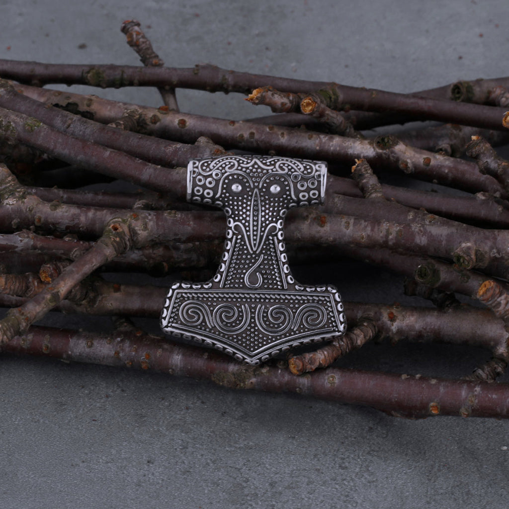 Autentisk replika av historisk Tors hammare (Skånehammaren)