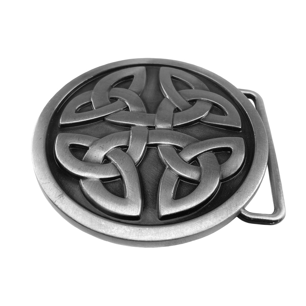 Silvrigt keltiskt spänne i zink