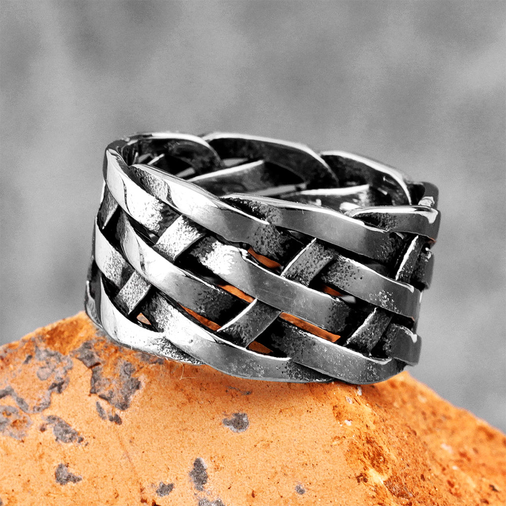 Vikingatida stålring för herr med flätad design