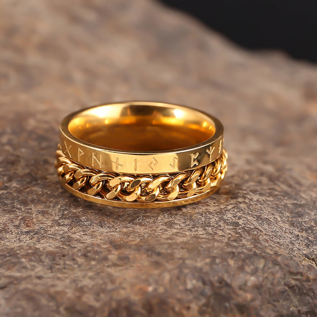 Gyllene ring för herr med runor