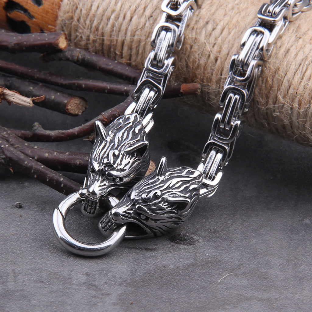 Silverfärgat kejsarkedje-armband med snidade varghuvuden