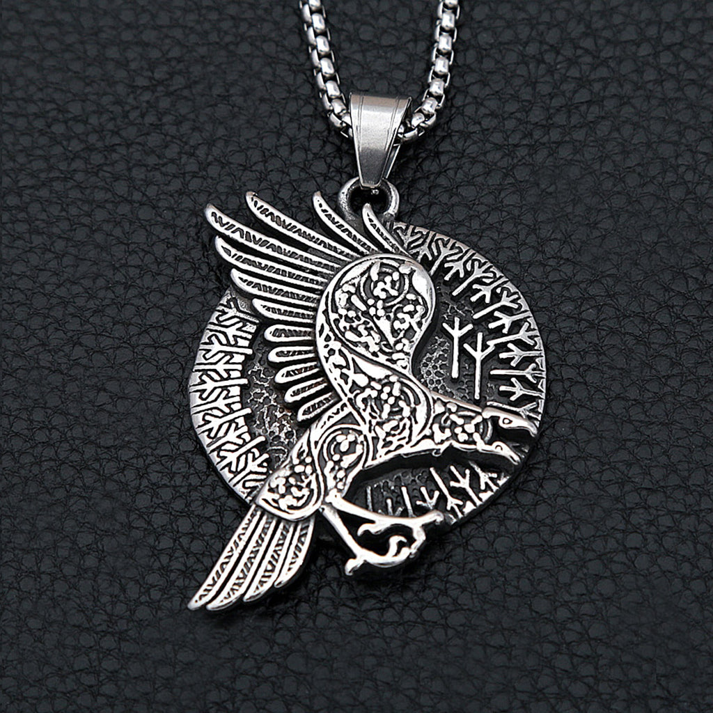 Vikingatida korpsmycke tillverkat i rostfritt stål