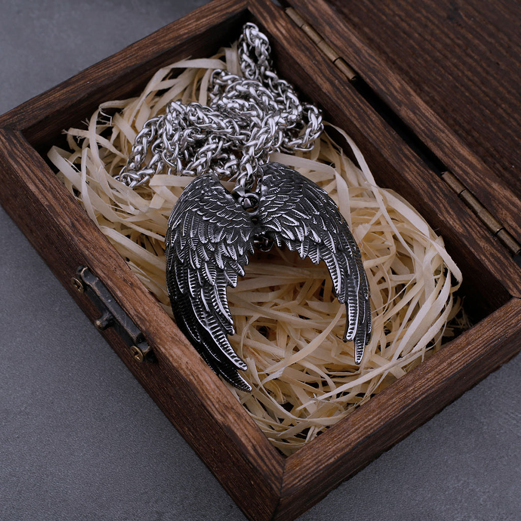 Valkyria halsband tillverkat i stål