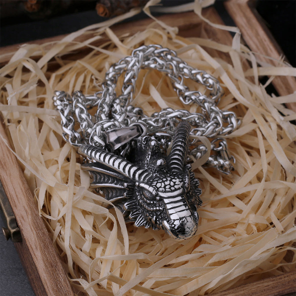 Maskulint herrhalsband med behornad drake
