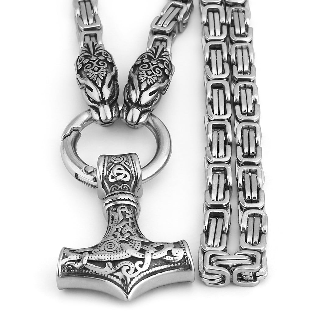 Vikinga halsband med hängsmycke avbildande Tors hammare