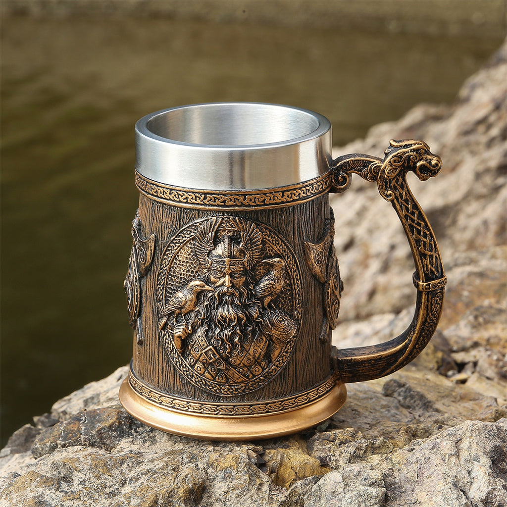 Vikingatida ölglas med motiv av de nordiska gudarna Oden och Tor