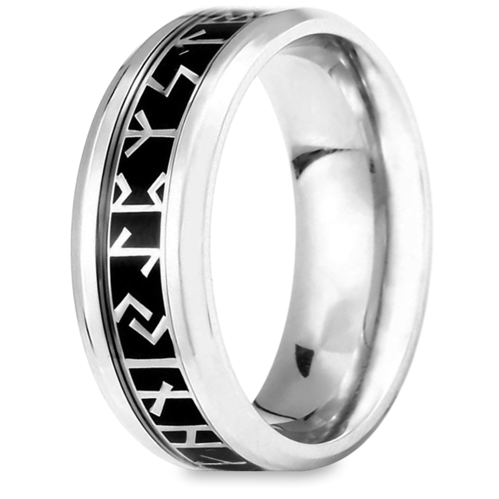 Ring med futhark-runor