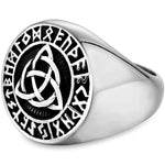 Ring med keltisk knut på klacken