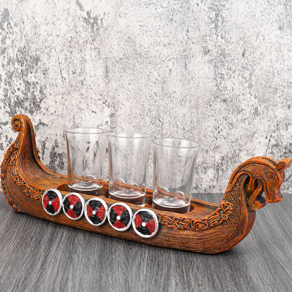 Dekorativt viking drakskepp med plats för tre shotglas