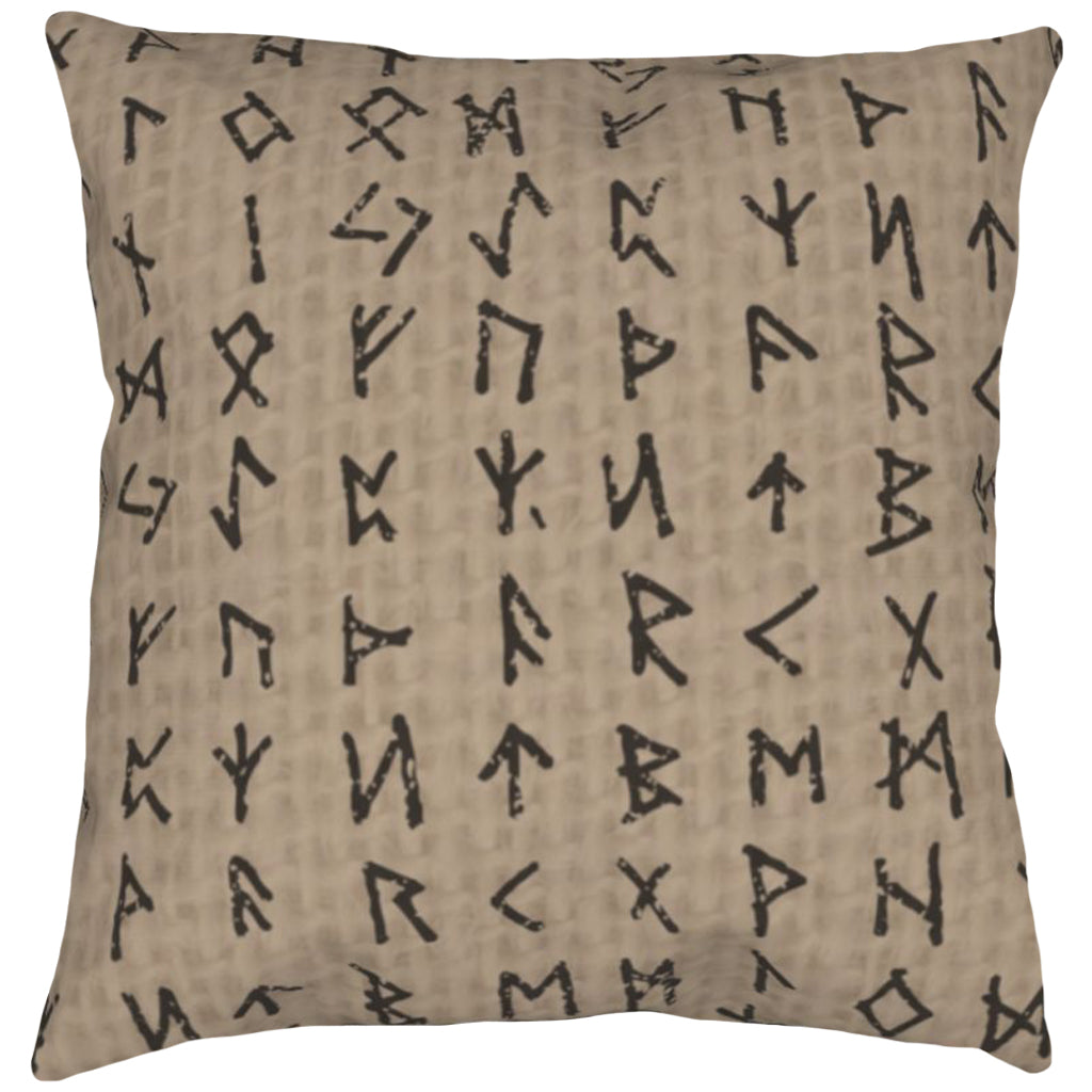 Beige kudde med mönster av svarta runor från den urnordiska runraden
