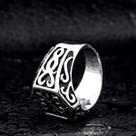 Viking ring i stål med plant framstycke