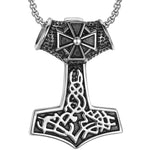 Stor Tors hammare graverad med likarmat åttauddigt kors (vikinga kors)