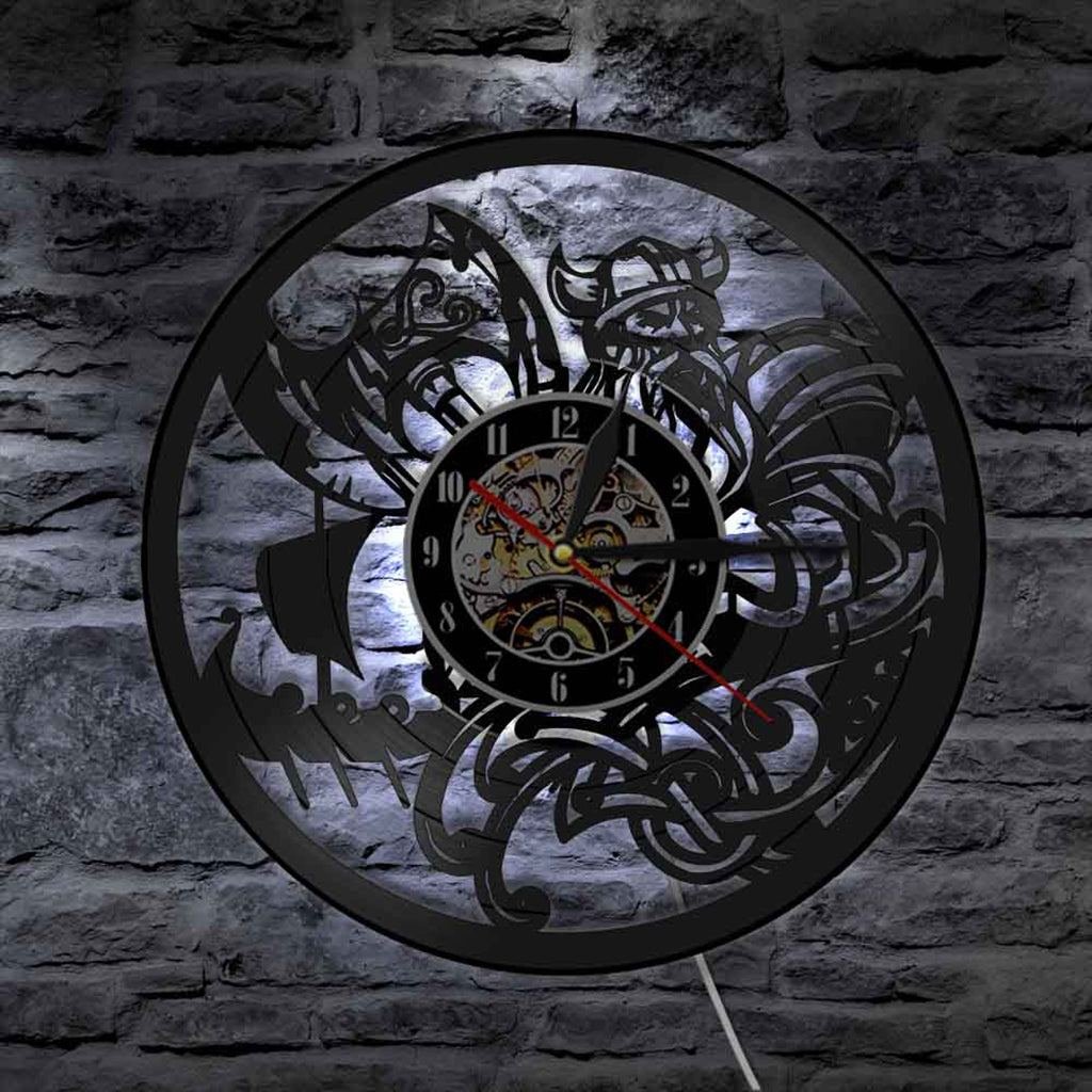 Vikingatida ur med svepande sekundvisare