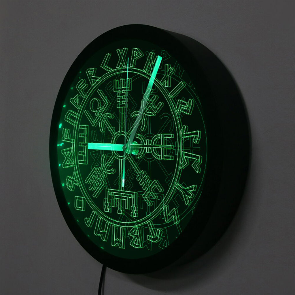 Vikingatida klocka som lyser upp med hjälp av LED-dioder